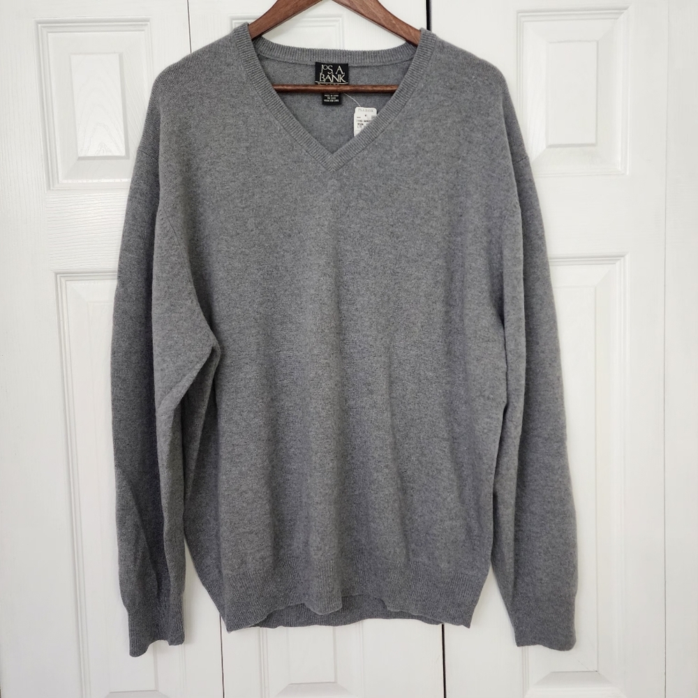 Jos. A. Bank Mens XL 100% Cashmere V-Neck Sweater In Light Gray. New. MSRP $295